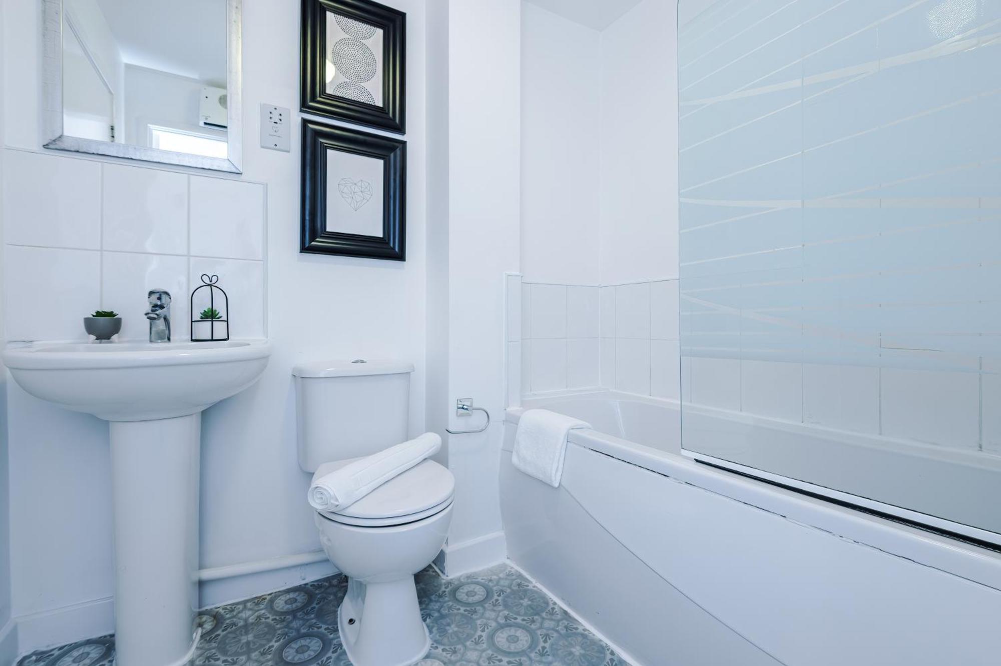 The Consort Serviced Apartment Coventry Extérieur photo